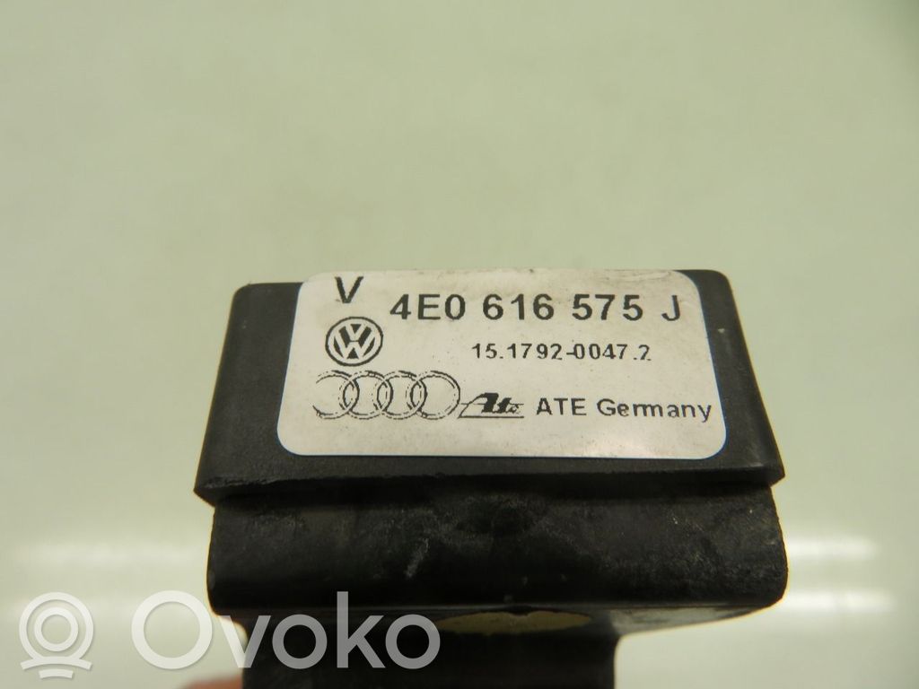 Audi A8 S8 D3 4E Vakaajan pitkittäiskiihtyvyystunnistin (ESP) 