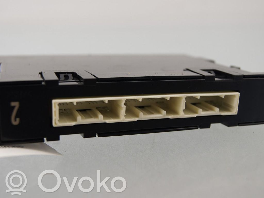 Toyota bZ4X Sterownik / Moduł komfortu 
