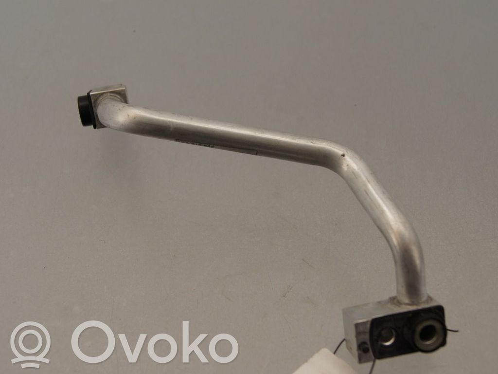 Audi Q4 e-tron Ilmastointilaitteen putki (A/C) 