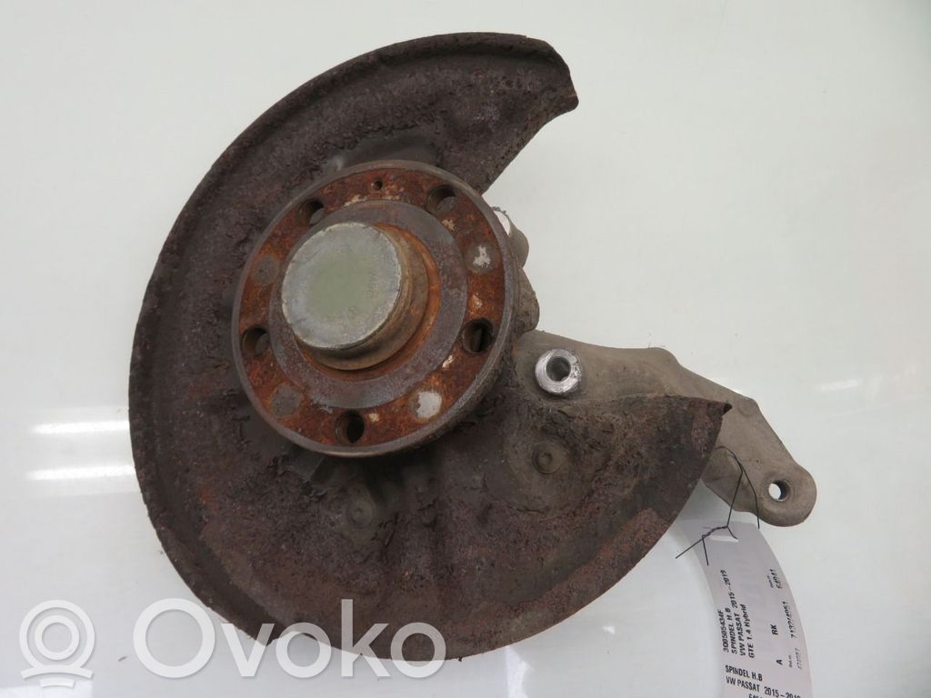 Volkswagen PASSAT B8 Achsschenkel hinten 