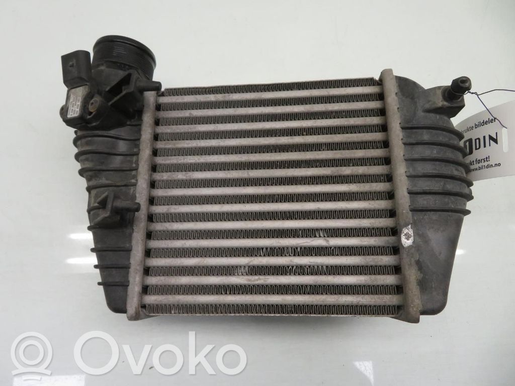 Audi A6 S6 C6 4F Radiatore intercooler 