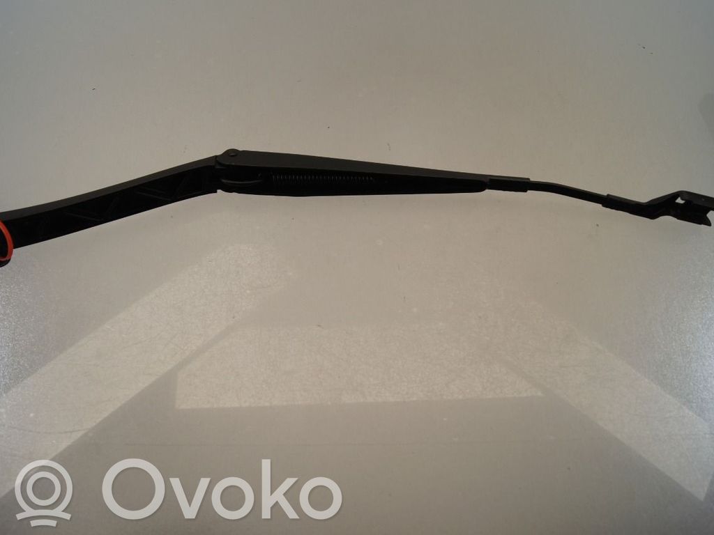 XPeng G3 Wischerarm vorne 