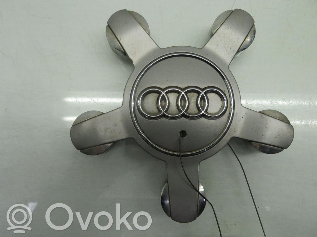 Audi A4 S4 B8 8K Borchia ruota originale 