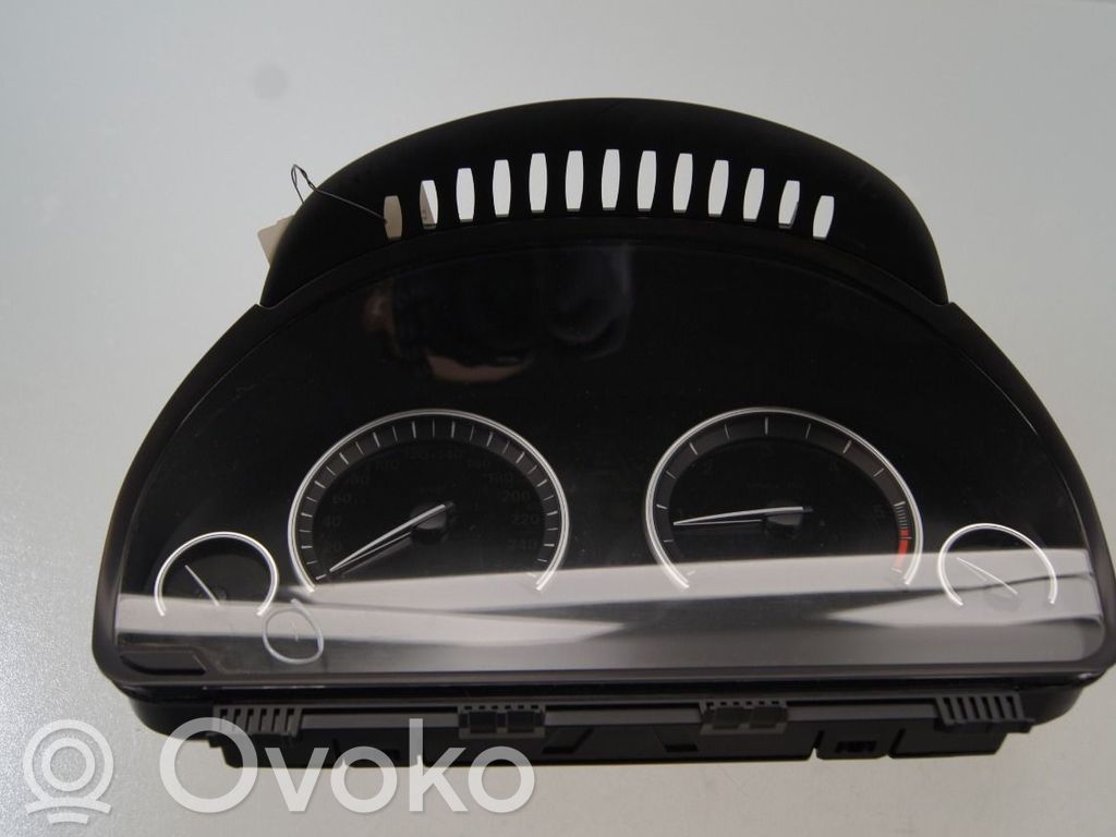 BMW 5 F10 F11 Geschwindigkeitsmesser Cockpit 