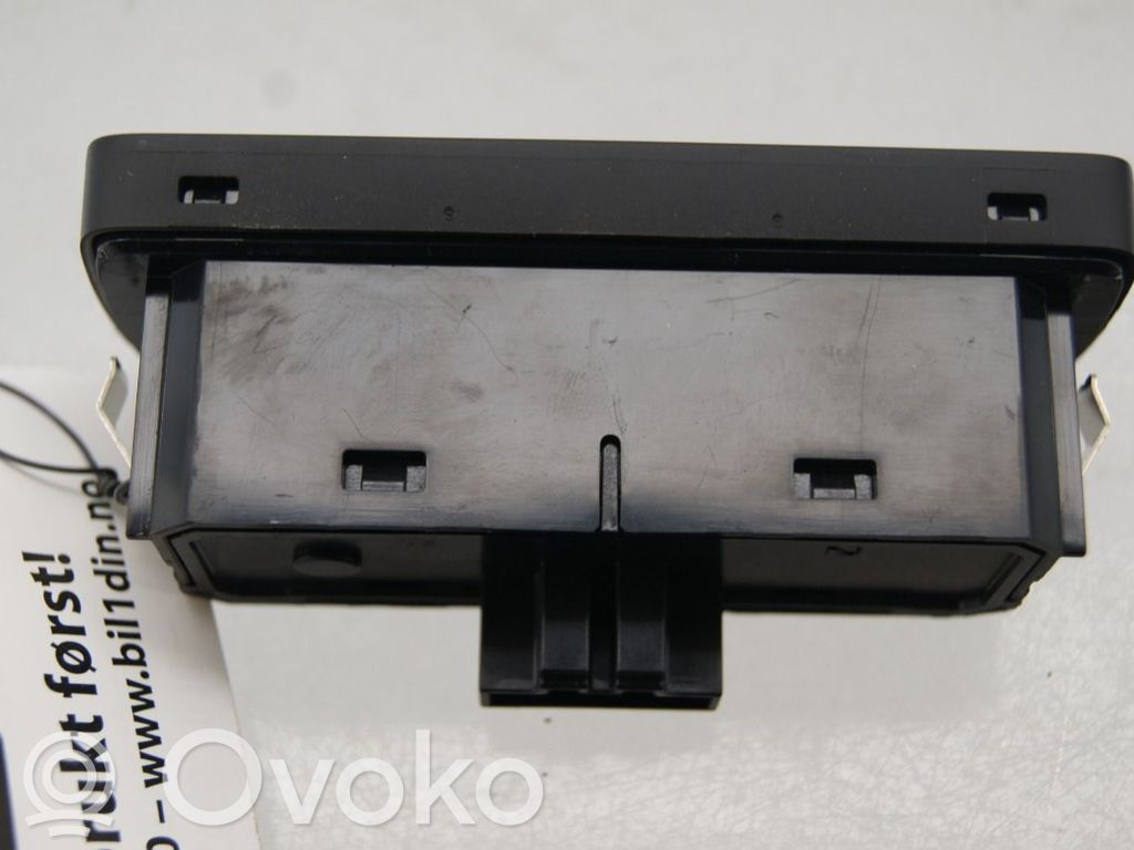 Volvo XC60 Comutator deschidere hayon 