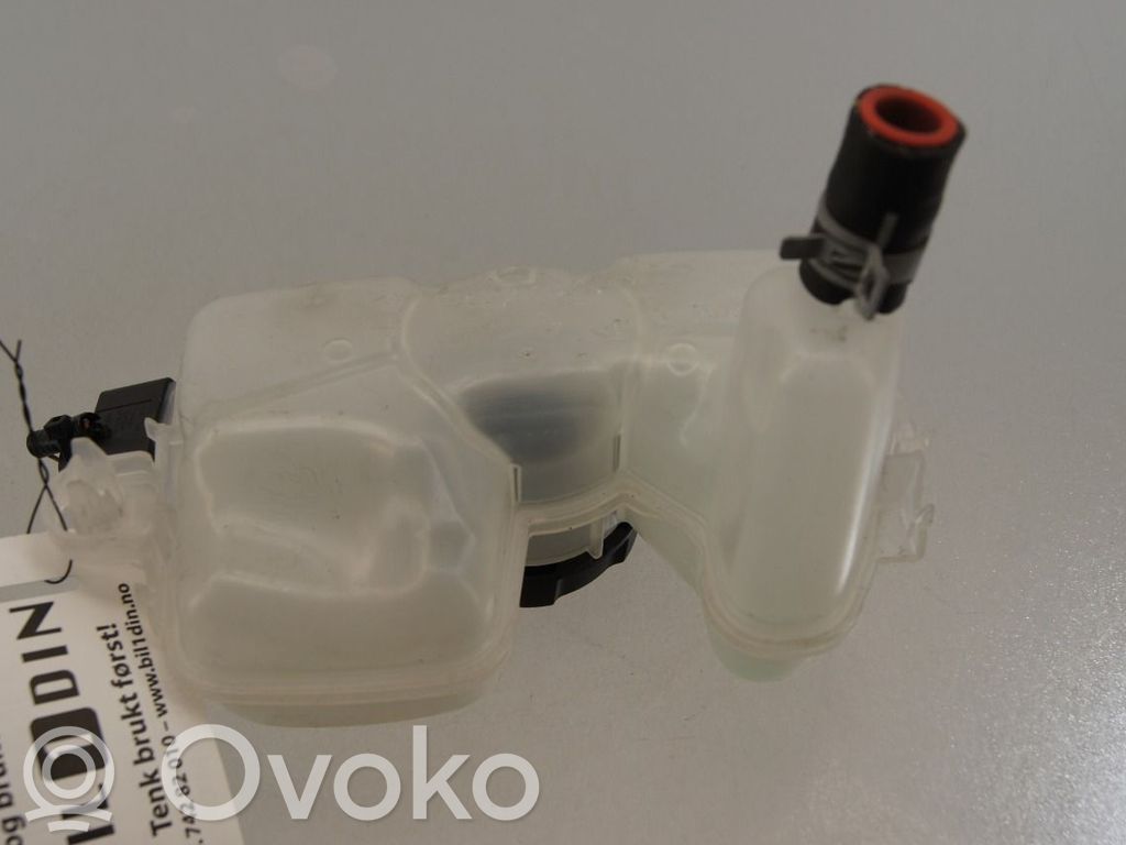 Volvo S90, V90 Vaso di espansione carburante 