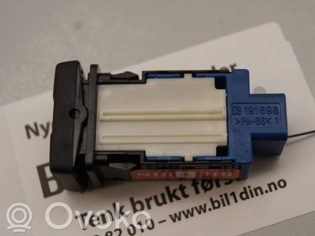 Toyota Auris E180 Schalter Sitzheizung 