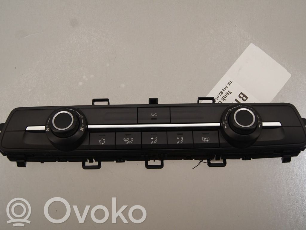 Console centrale, commande chauffage/clim   SU001A5052,SU001A5052