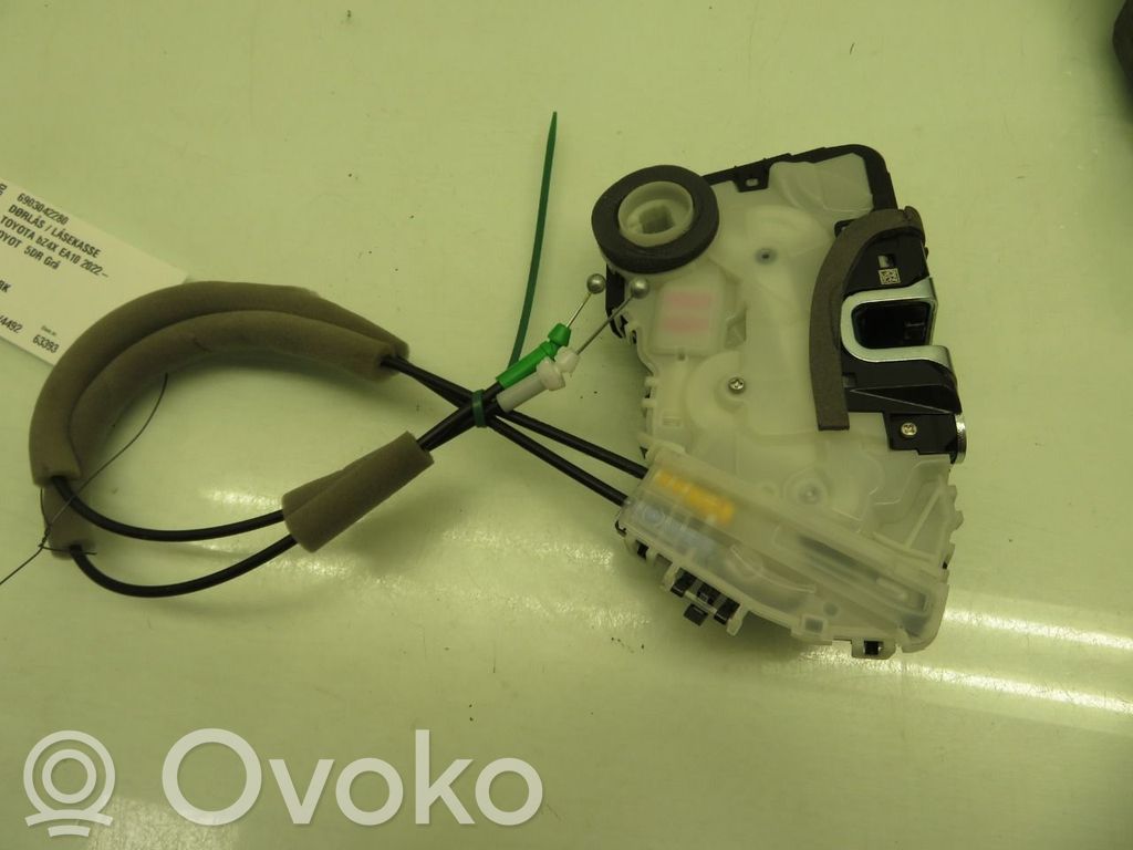 Toyota bZ4X Etuoven lukko 
