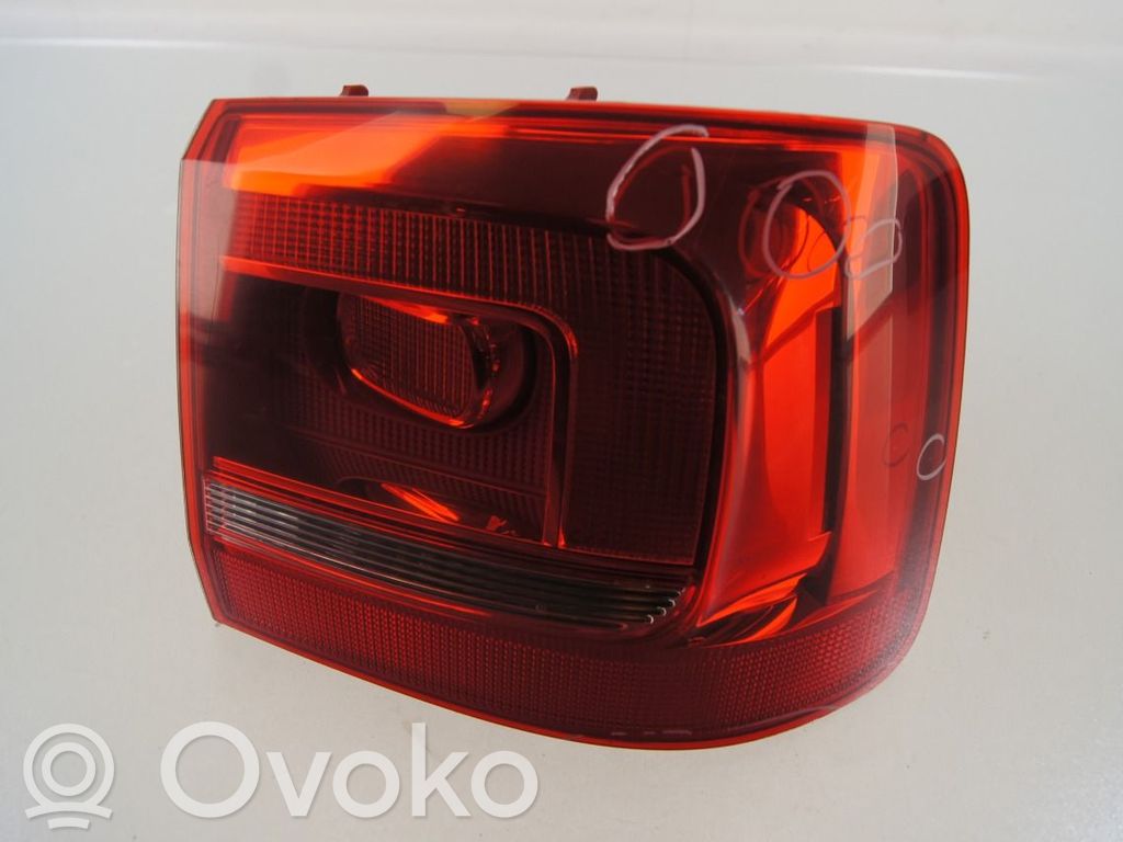 Volkswagen Touran II Lampă spate în caroserie 