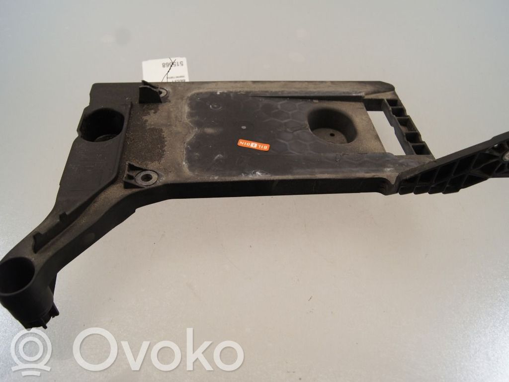 Akkulaatikon alusta   3G0907509A,3G0907509A