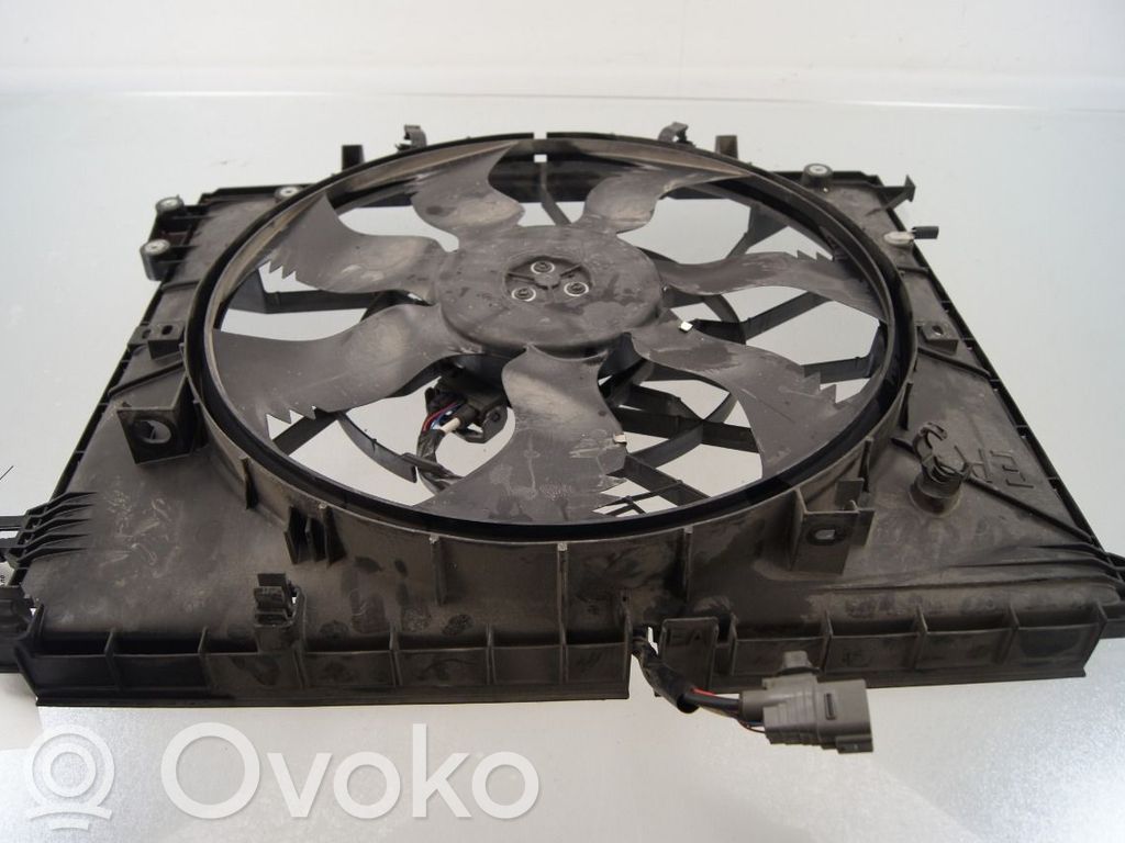 Toyota bZ4X Osłona wentylatora chłodnicy 