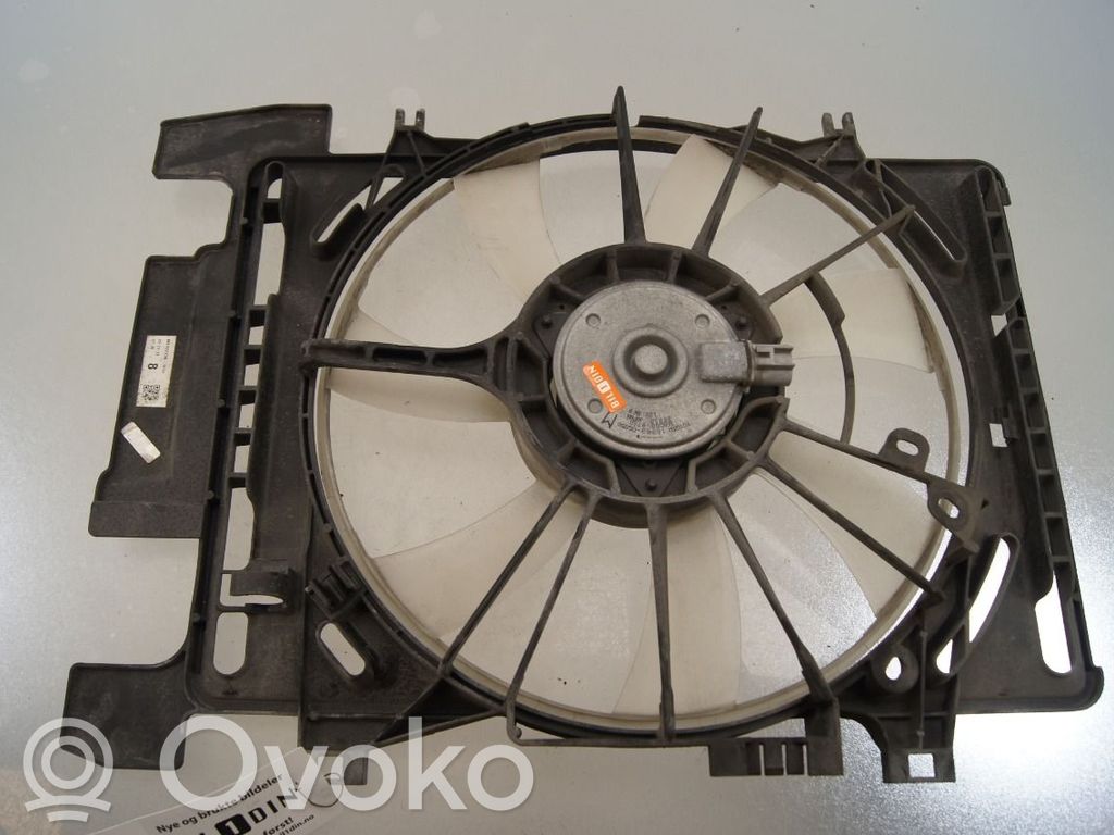 Toyota Yaris Osłona wentylatora chłodnicy 