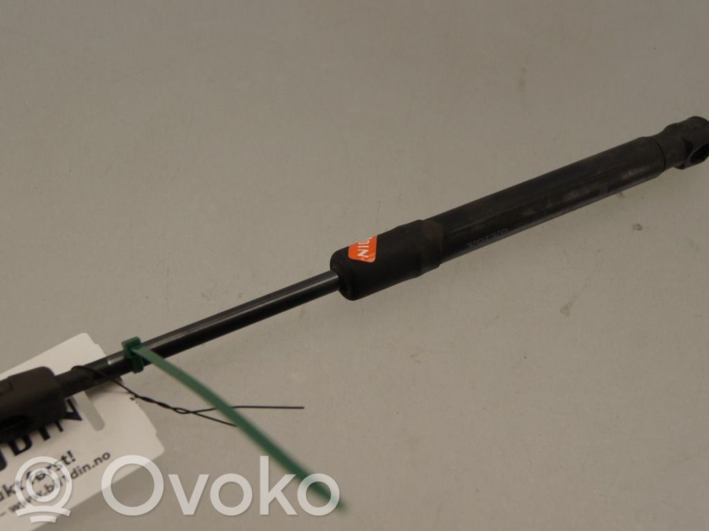 Volvo V60 Amortizor capotă motor 