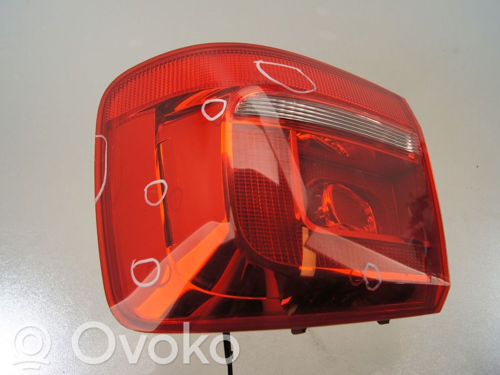 Volkswagen Touran I Luci posteriori