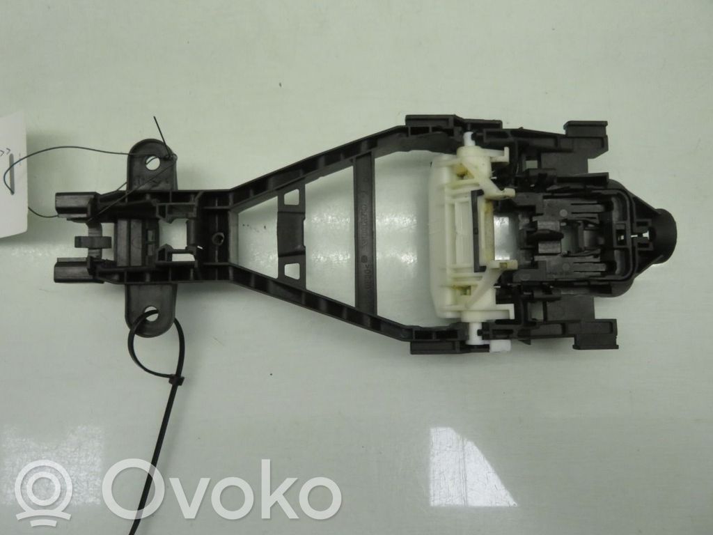 Volvo XC40 Manecilla externa puerta trasera 