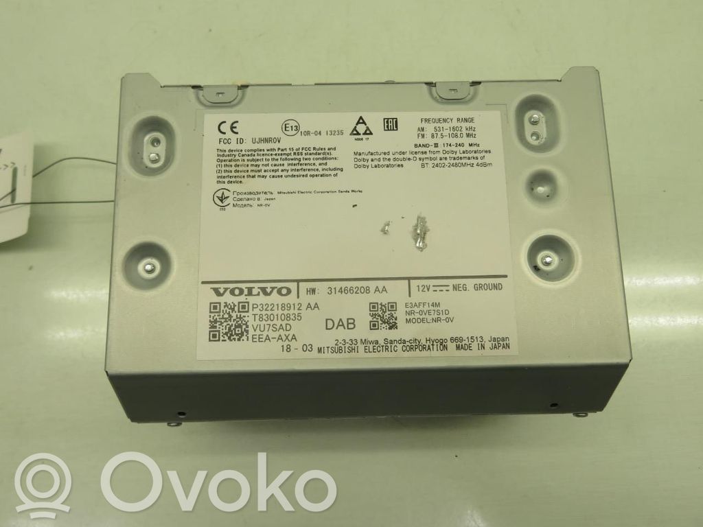 Volvo XC40 Panel / Radioodtwarzacz CD/DVD/GPS 