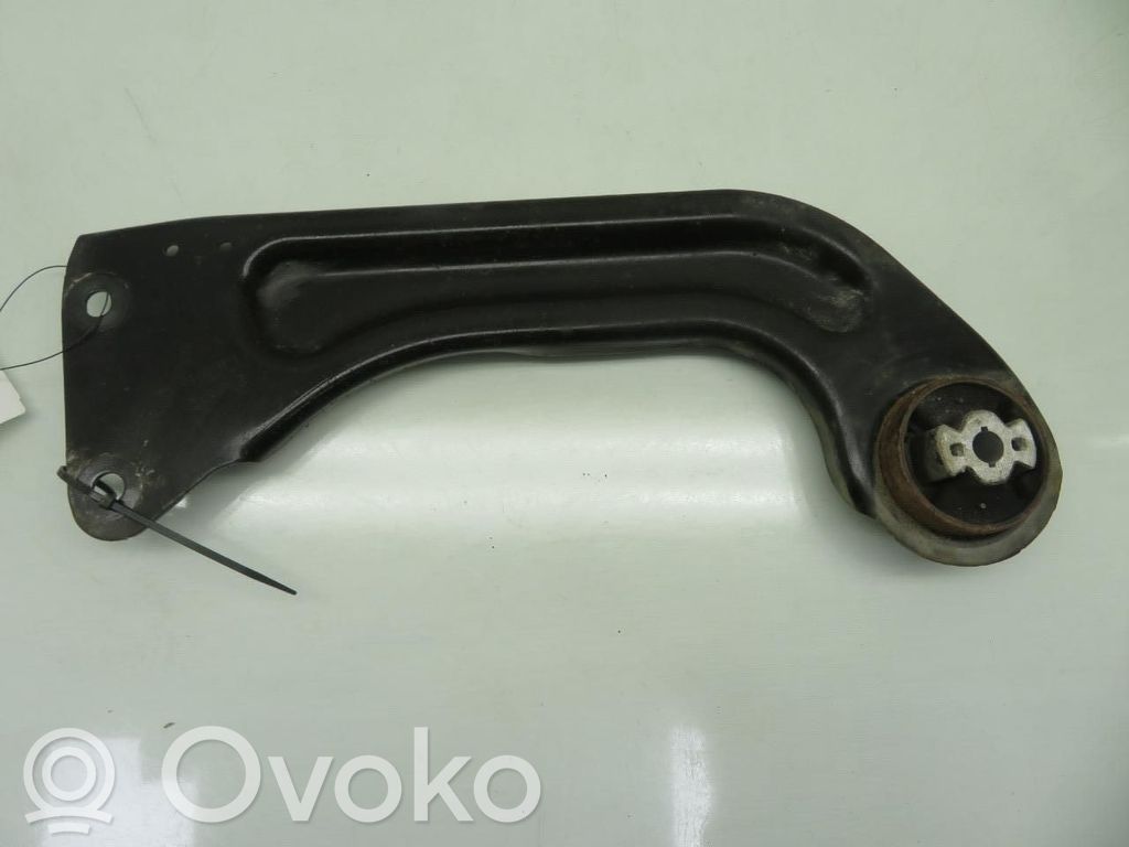Volvo XC40 Braț control spate 