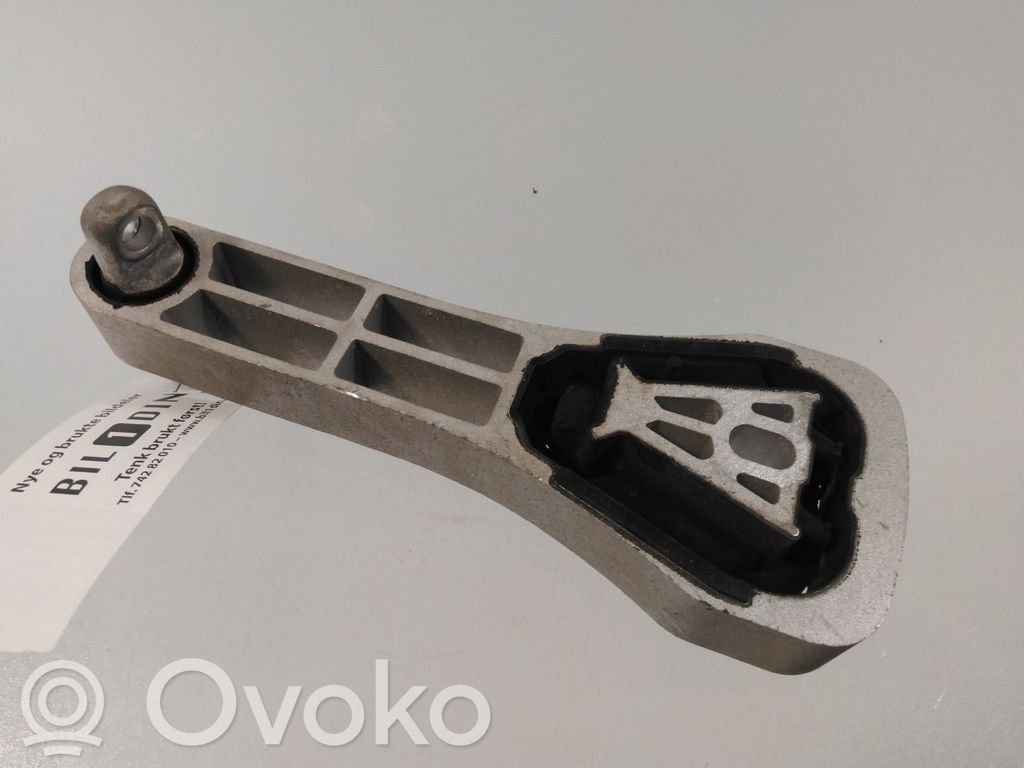 Volvo XC60 Wspornik / Mocowanie silnika