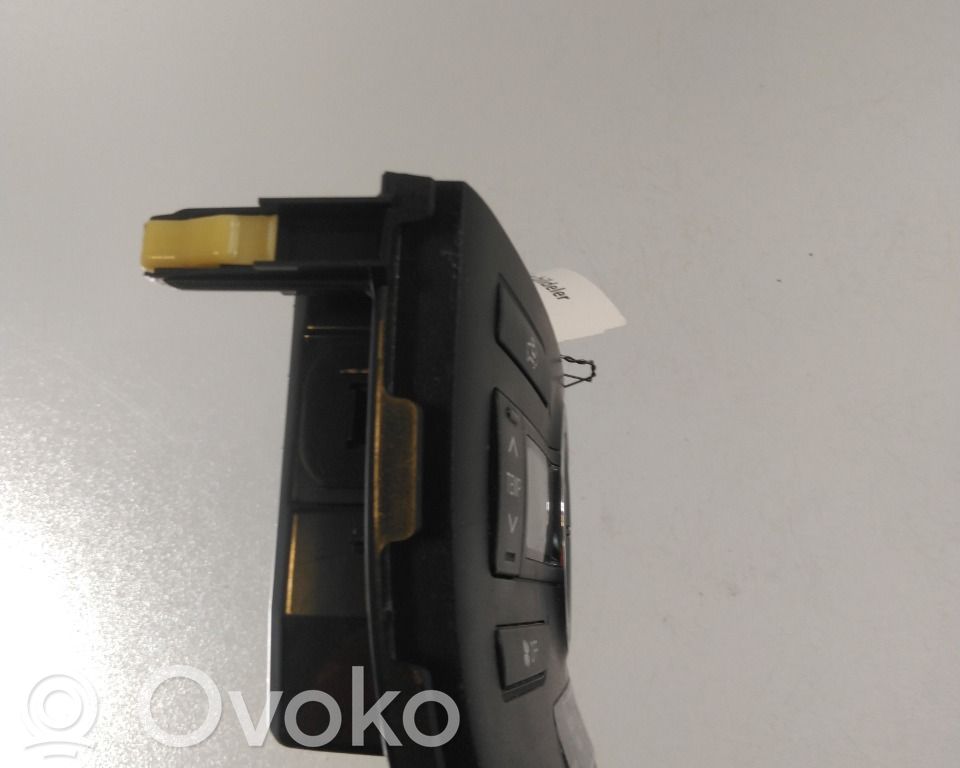 Toyota Auris 150 Console centrale, commande chauffage/clim