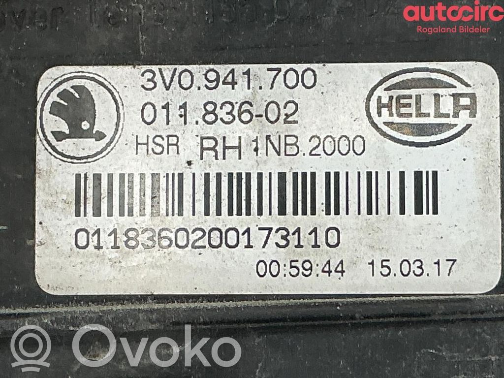 Skoda Superb B8 (3V) Feu antibrouillard avant 