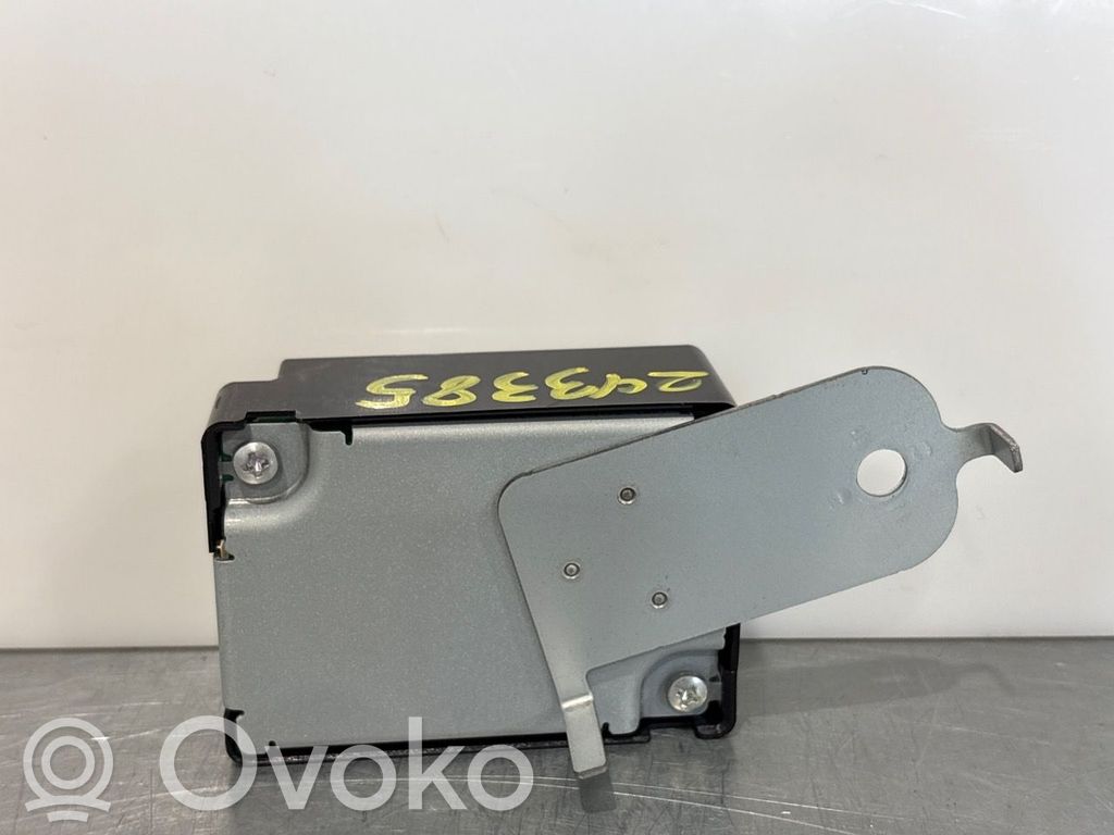 Toyota RAV 4 (XA40) Unité de commande module de porte 