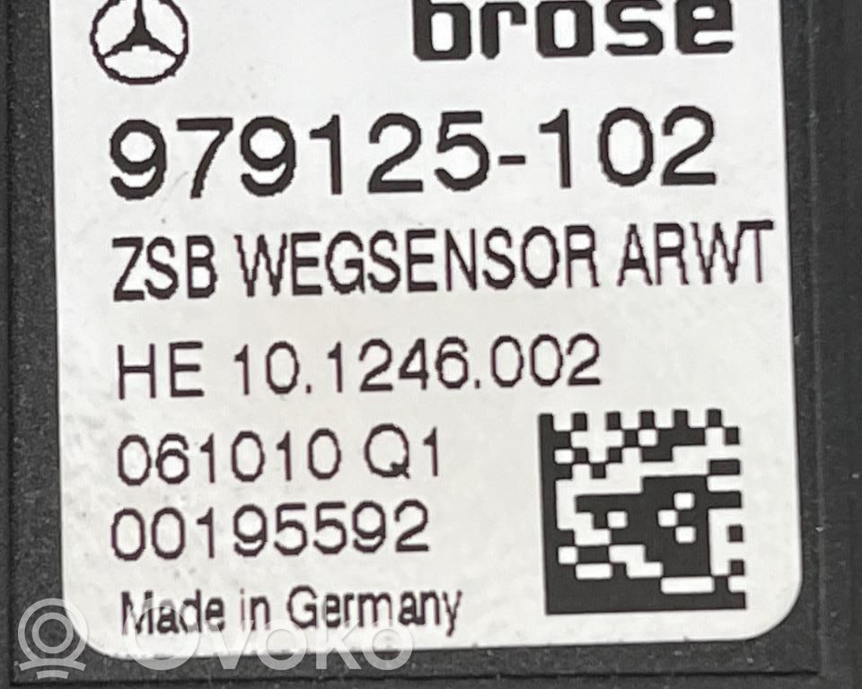 Mercedes-Benz E W212 Siłownik elektryczny podnoszenia klapy tylnej / bagażnika 