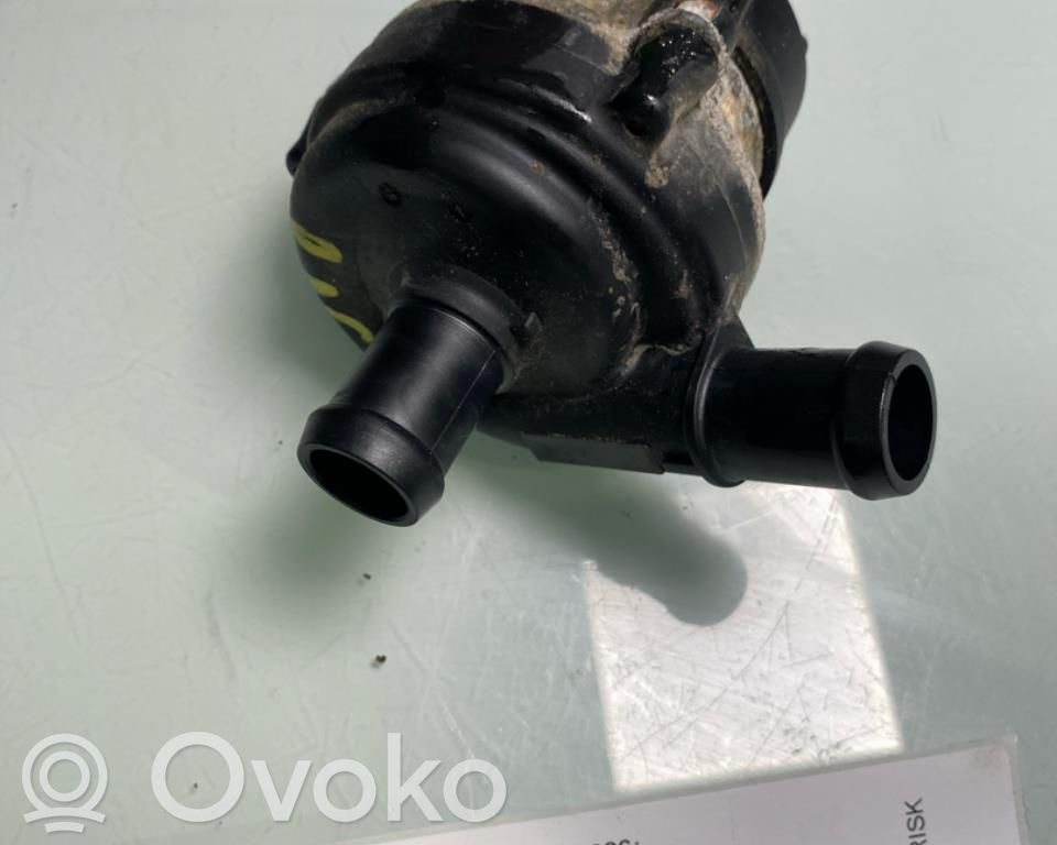 Bomba de agua   J9D1109,J9D38501AA,J9D1109,J9D38501AA