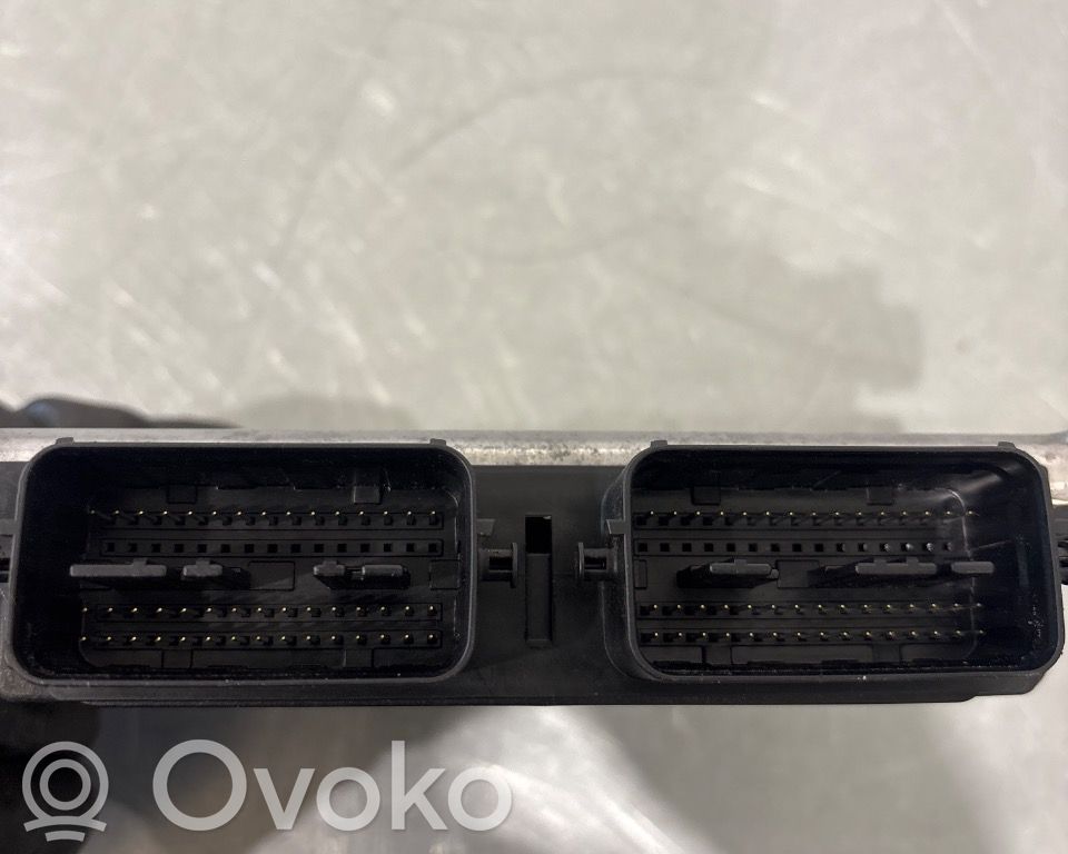Suzuki Swift I Unitate control motor/modul ECU 