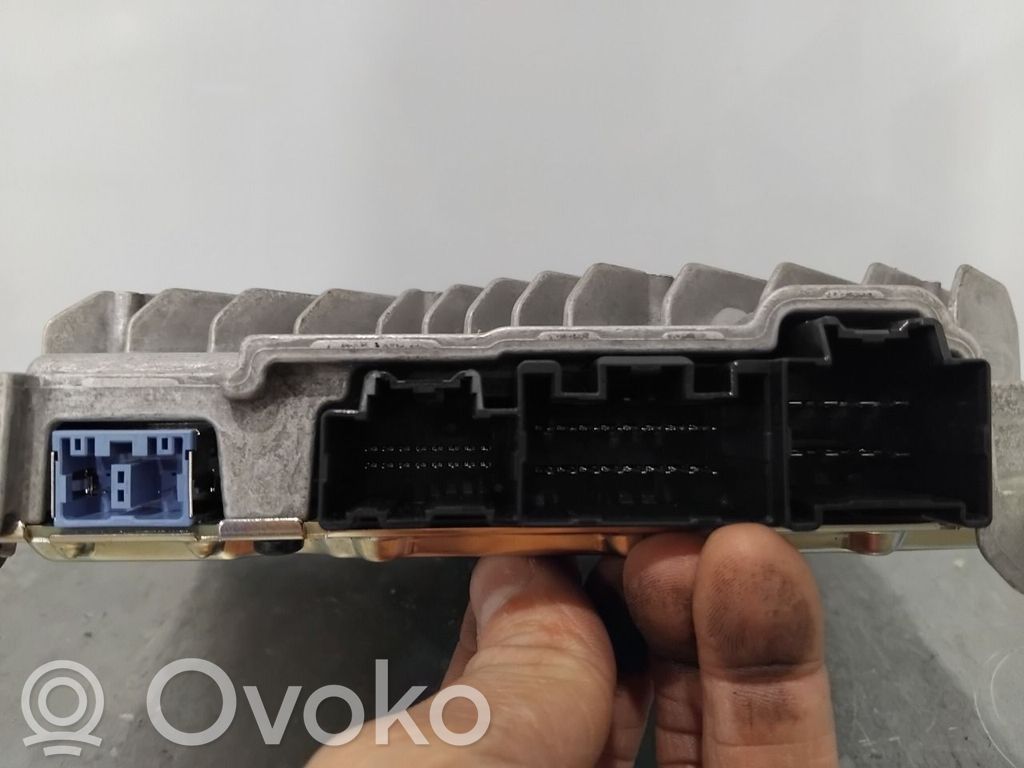 Mazda MX-30 Amplificatore 
