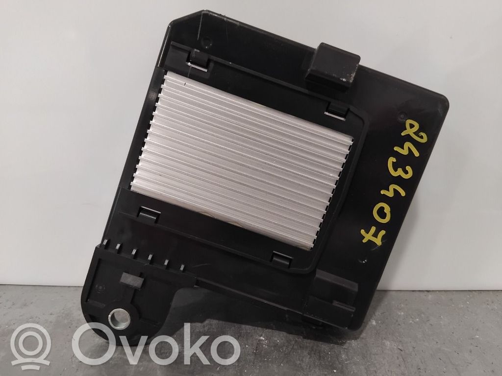 Mazda MX-30 Sonstige Steuergeräte / Module 