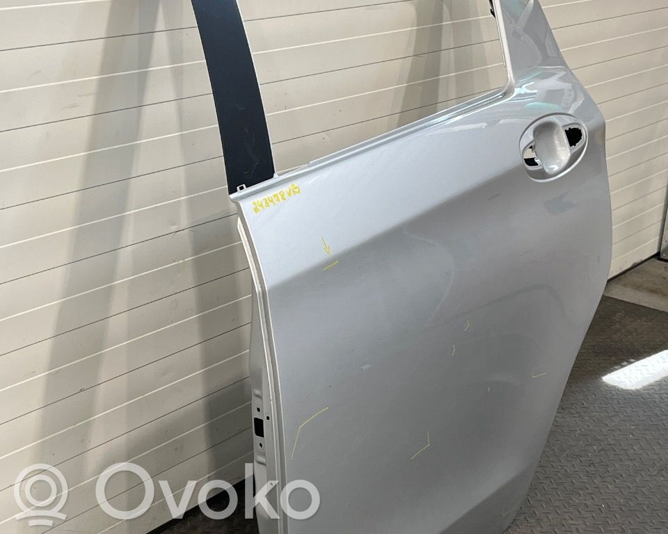 Toyota Yaris Portiera posteriore 