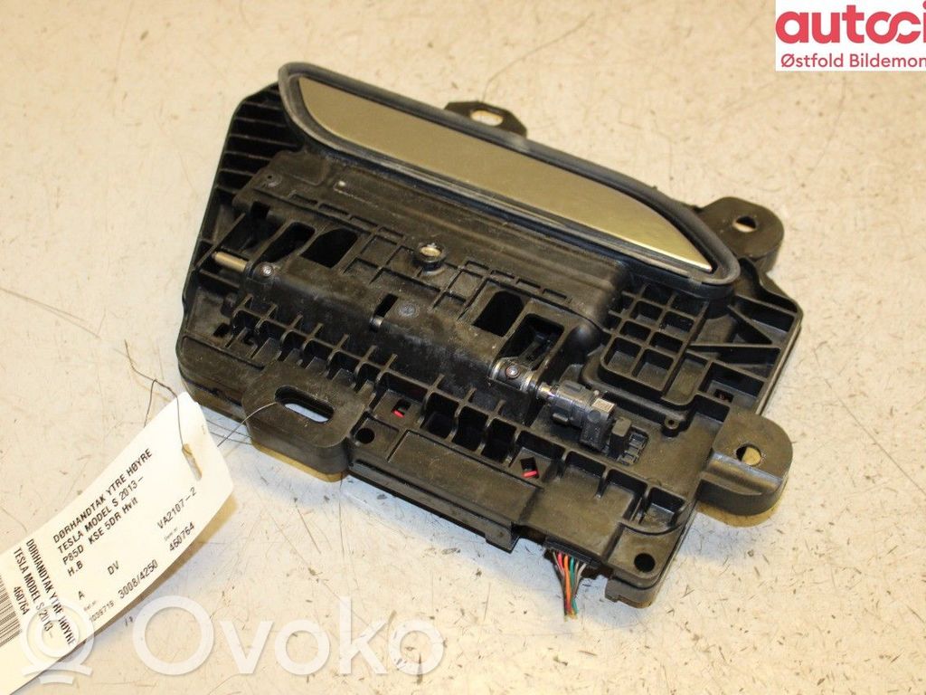 Manecilla externa puerta trasera   100737400L,100737400L