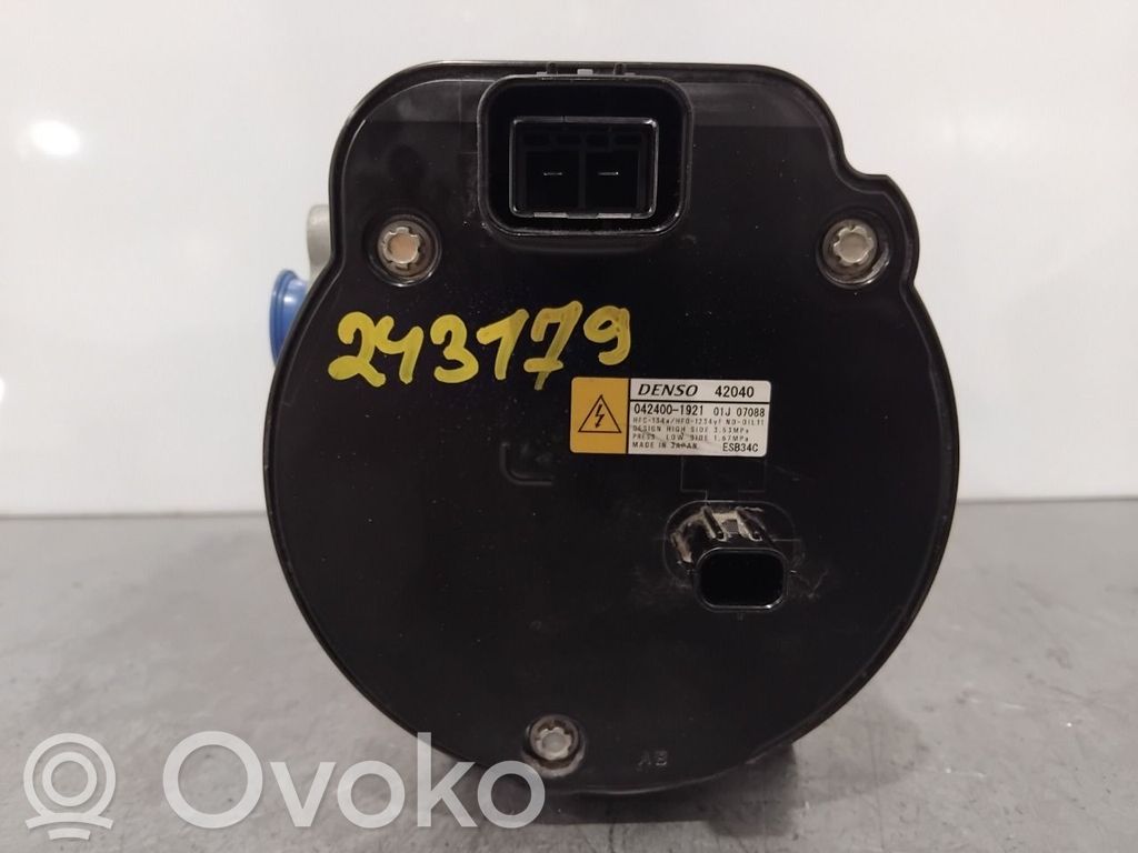 Toyota RAV 4 (XA50) Ilmastointilaitteen kompressorin pumppu (A/C)