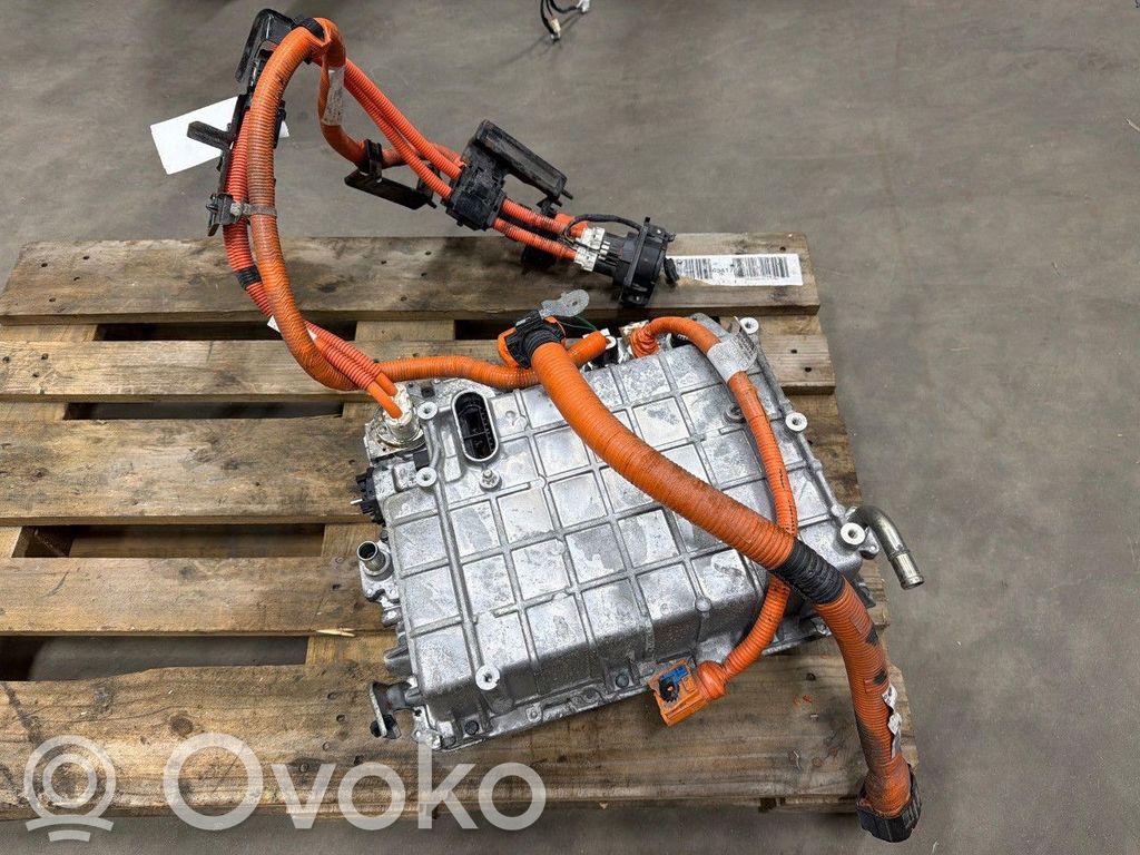 Nissan NV200 Ładowarka do akumulatora 