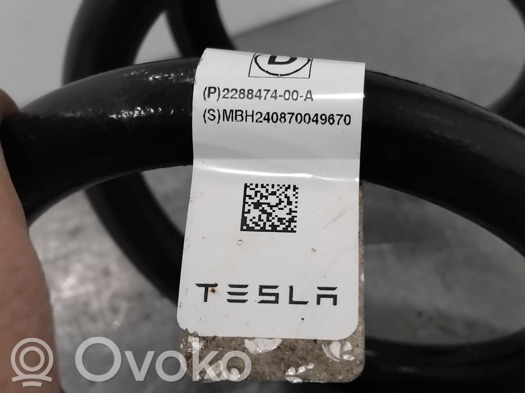 Tesla Model Y Ressort hélicoïdal arrière support (caoutchouc)
