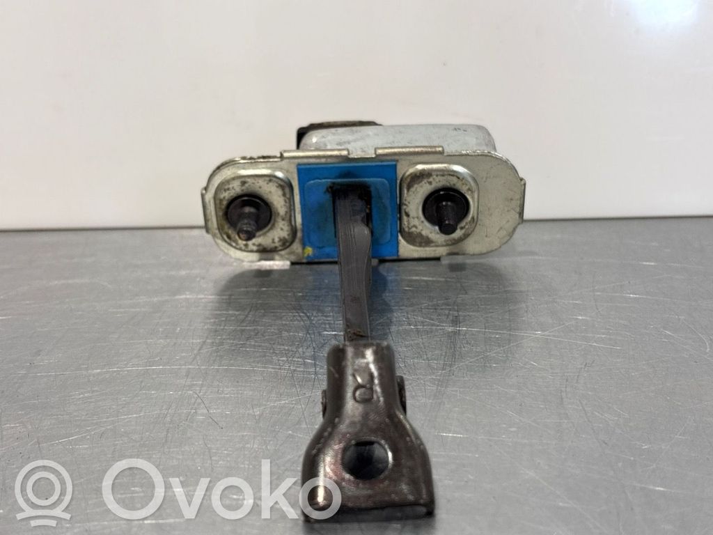 KIA Niro Etuoven pidätin 
