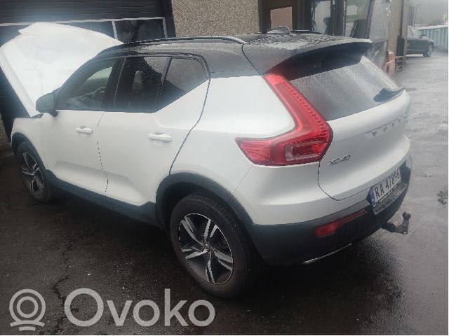 Volvo XC40 Trave dell'asse posteriore