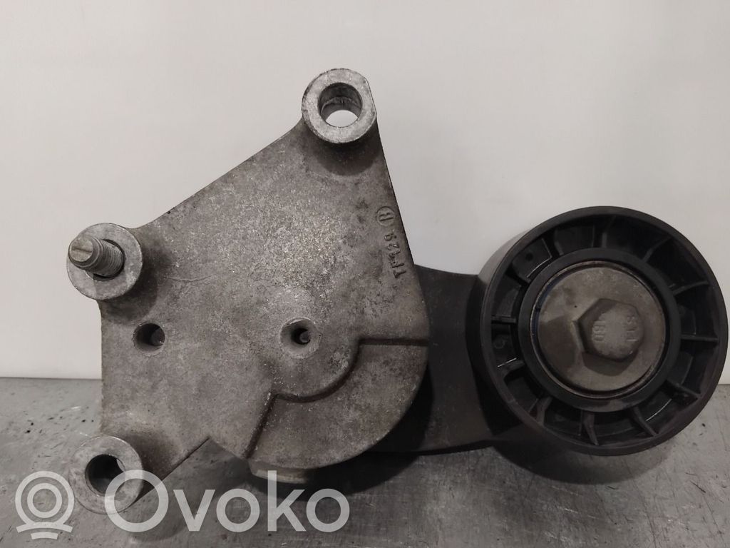 Volvo V70 Tensor de la correa de distribución