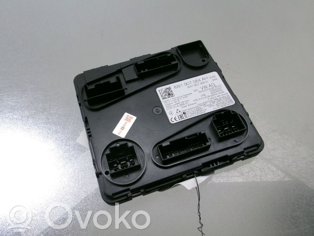 Audi e-tron Central body control module 