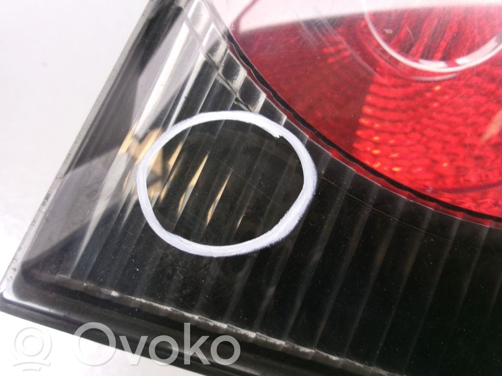 Volkswagen Touran I Lampă spate în caroserie 