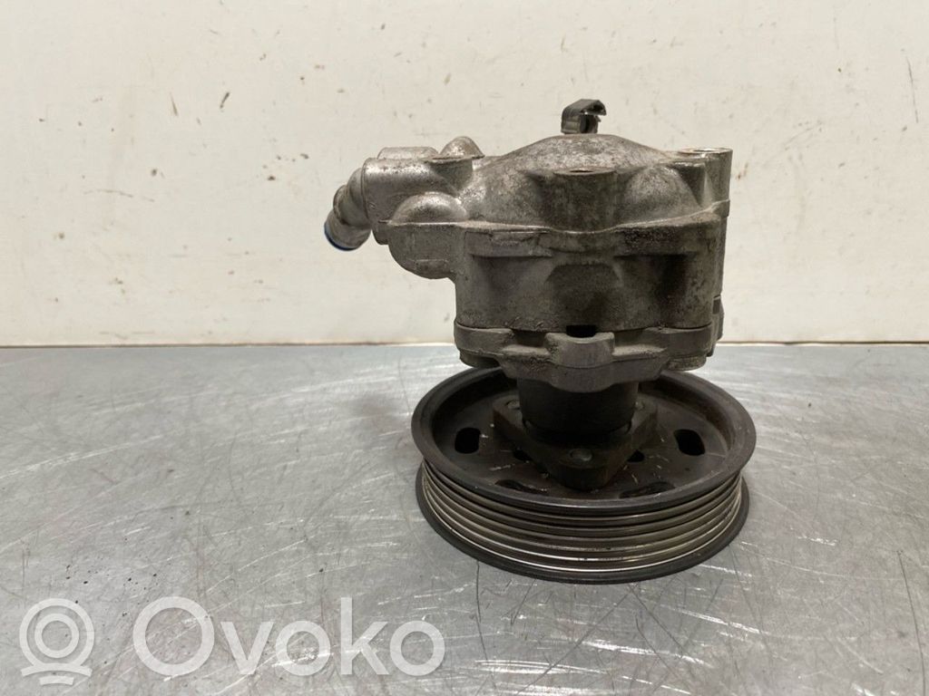 Audi A4 S4 B8 8K Servopumpe 