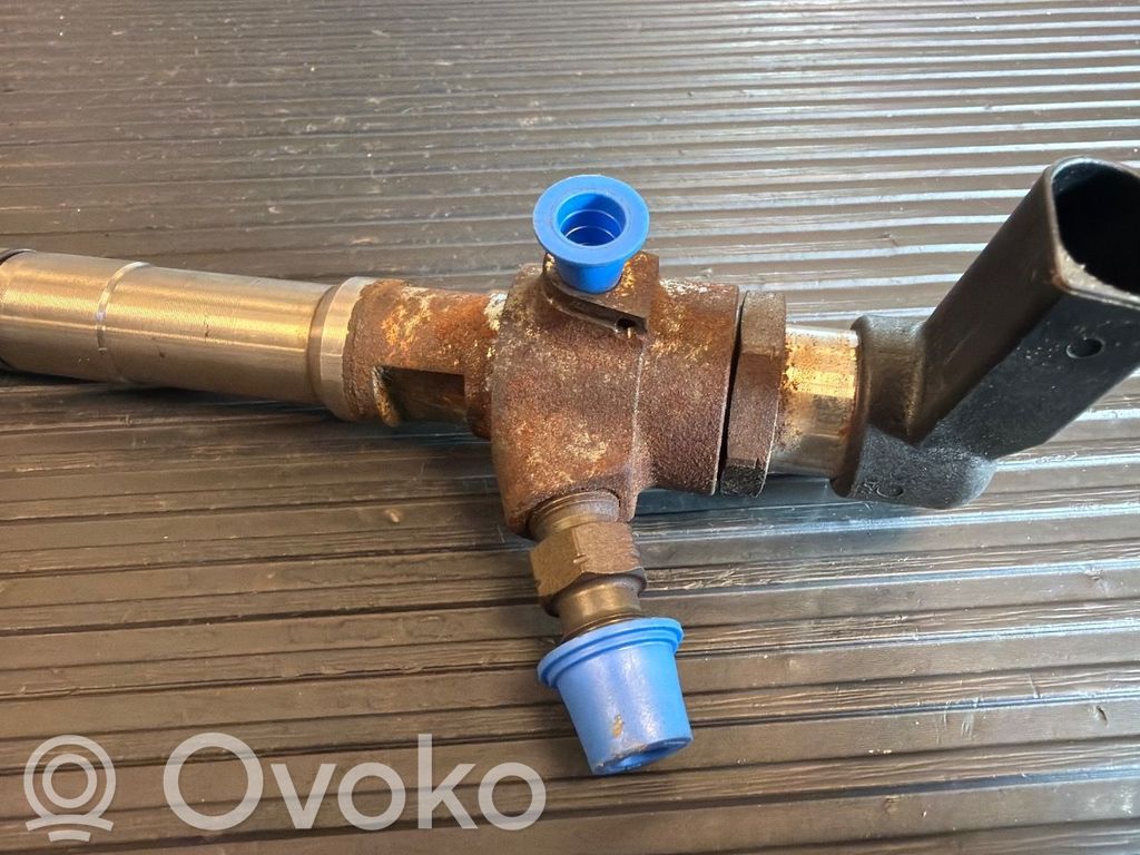 Volkswagen Golf VI Injector combustibil