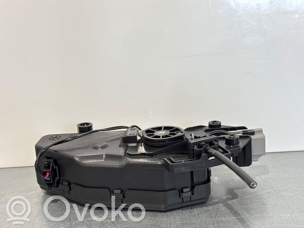 Volvo XC70 Tailgate lock latch 