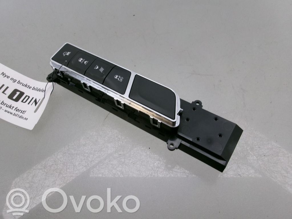 Alte comutatoare/butoane   T4K13900,M9D314B790CC,M9D314B790CC,T4K13900