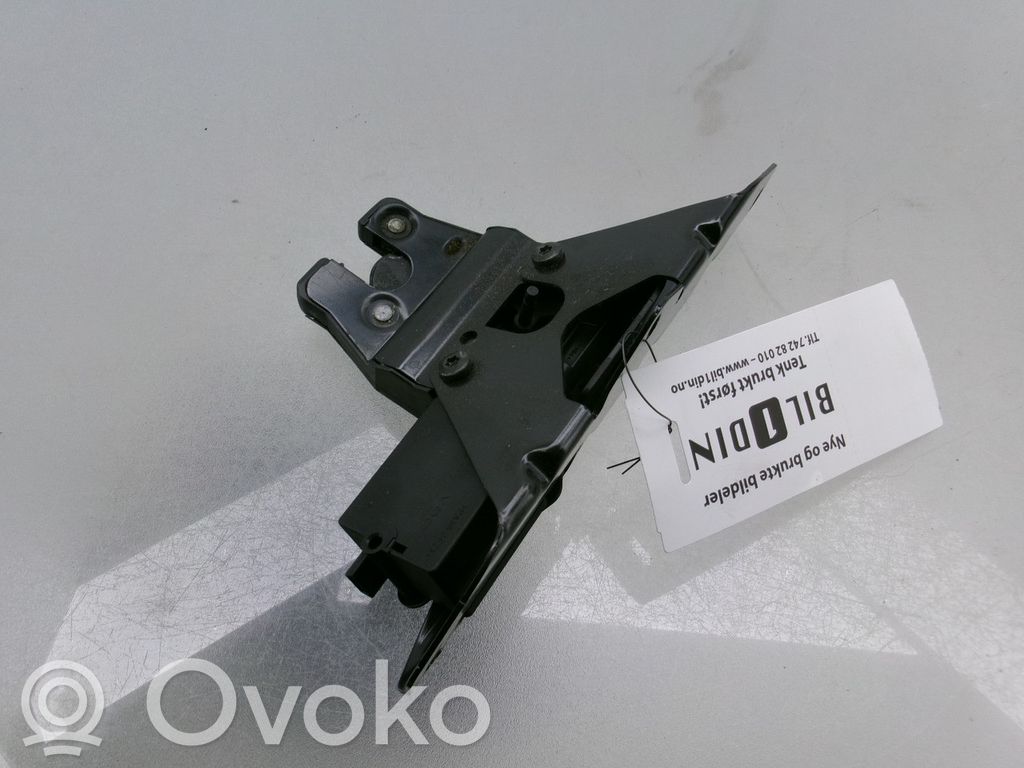 BMW 5 E60 E61 Takaluukun lukon salvan moottori 