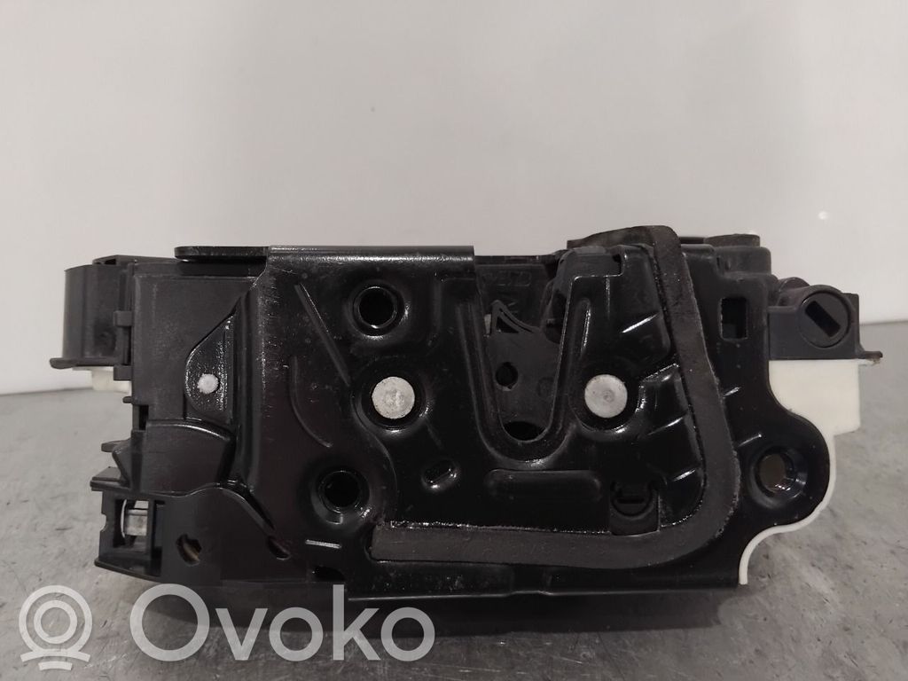 Volkswagen Golf VI Takaoven lukko 