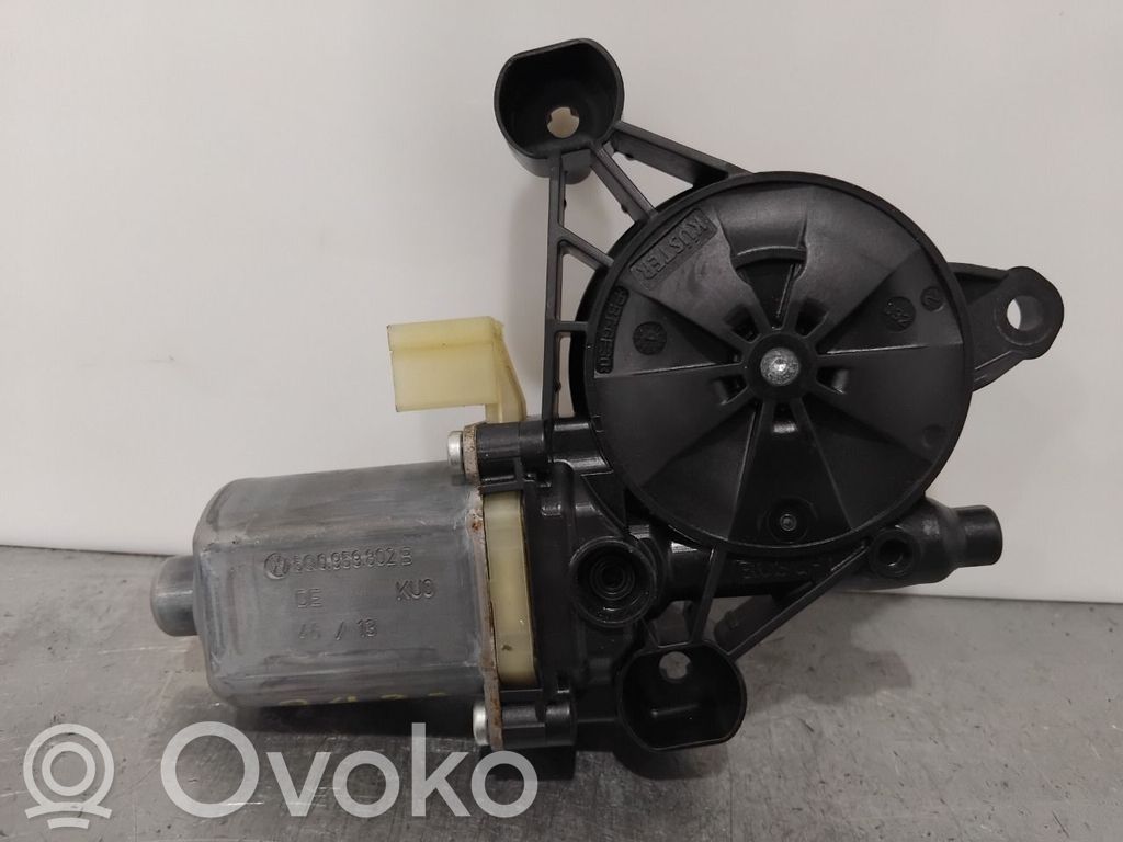 Volkswagen Golf VII Podnośnik szyby drzwi z silniczkiem 