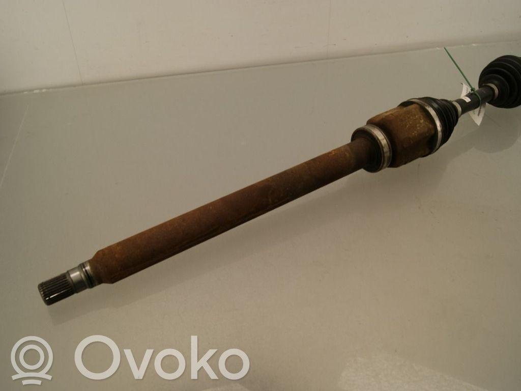 Volvo V60 Półoś przednia