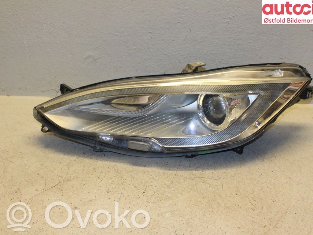 Tesla Model S Phare frontale